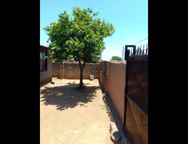 2 BEDROOM HOUSE FOR SALE IN SOSHANGUVE PP
